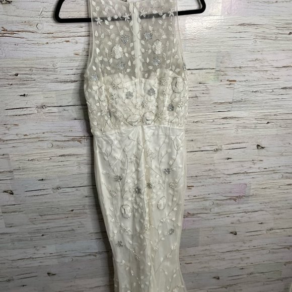 BHLDN Lotus Threads Jill Gown Wedding Dress White Beaded Size 6 - Picture 8 of 16